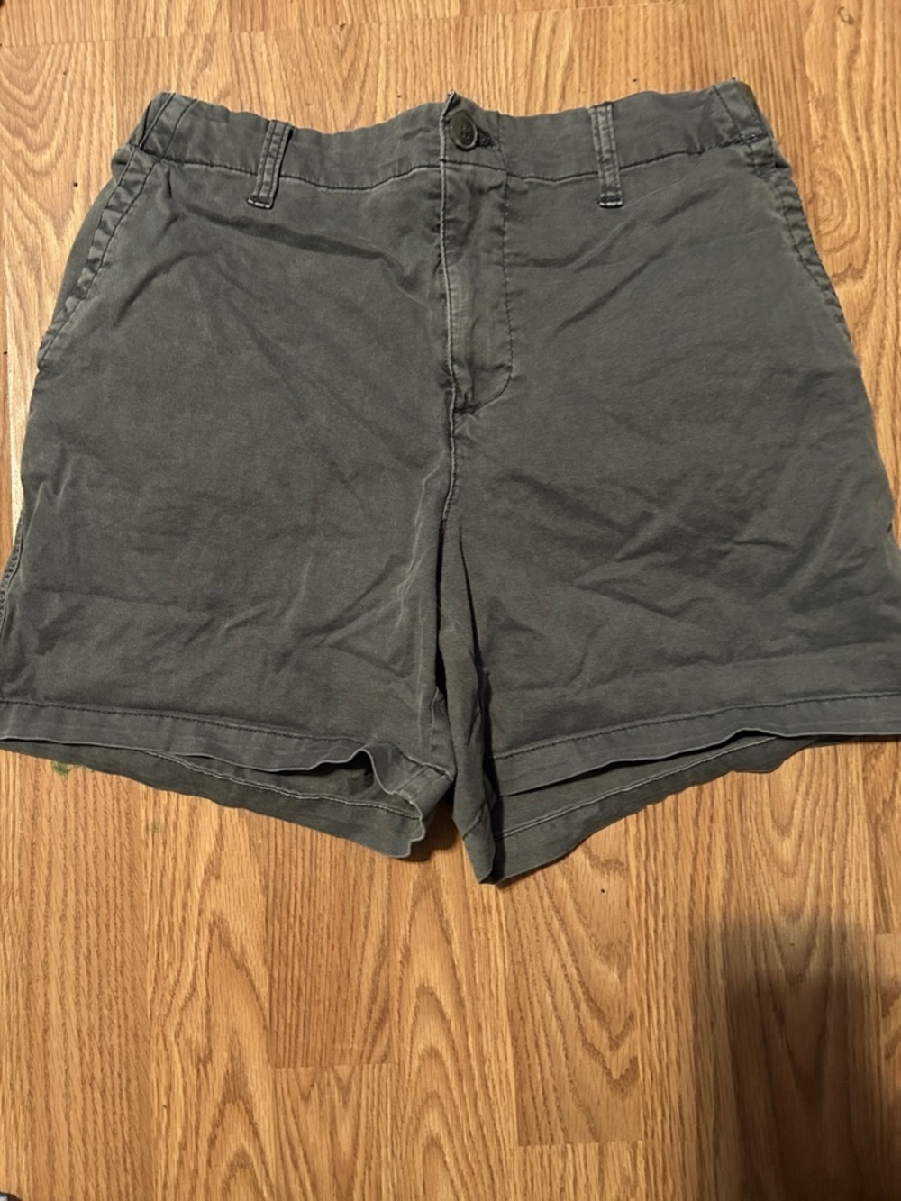 Old Navy Men's Charcoal Flat-Front Cotton Shorts